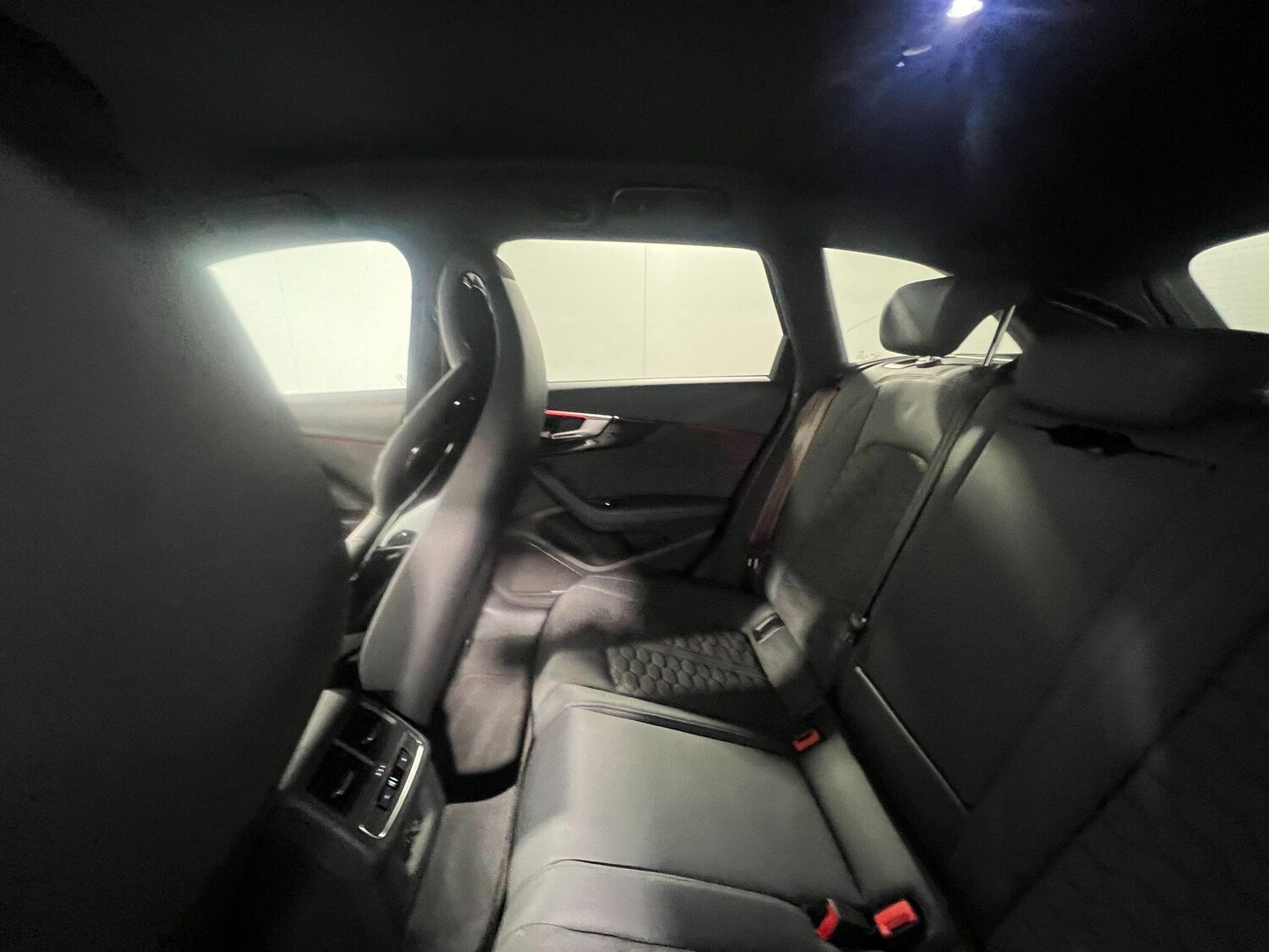 Used Audi RS4 2023 for sale - 77253789: Photo 17