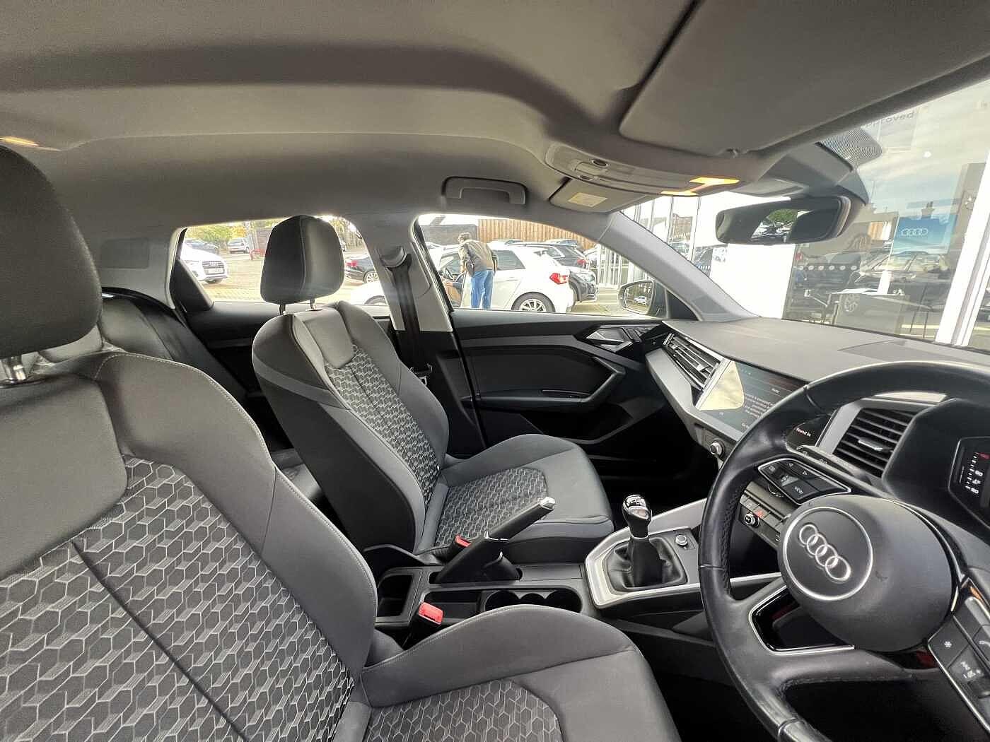 Used Audi A1 2023 for sale - 76606995: Photo 4