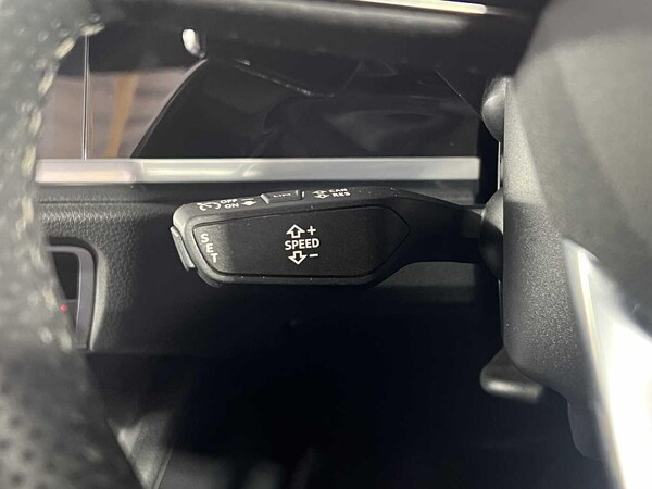Used Audi RS Q3 2022 for sale - 76270358: Photo 28