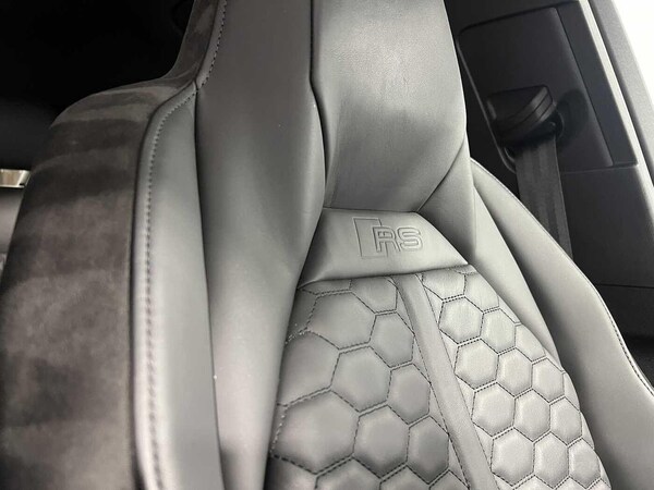 Used Audi RS Q3 2022 for sale - 76270358: Photo 38