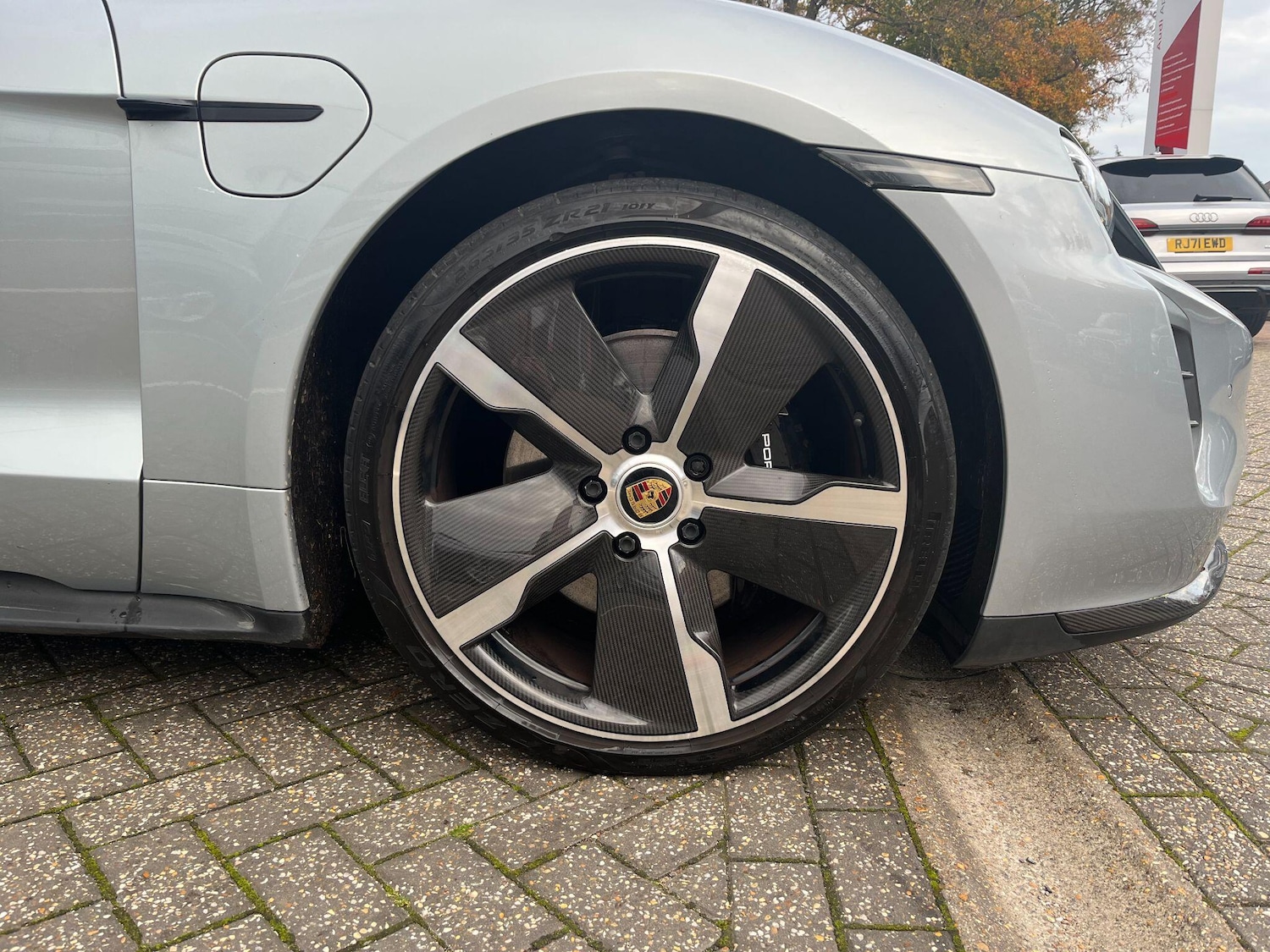 Used Porsche Taycan for sale - 76572975: Photo 12