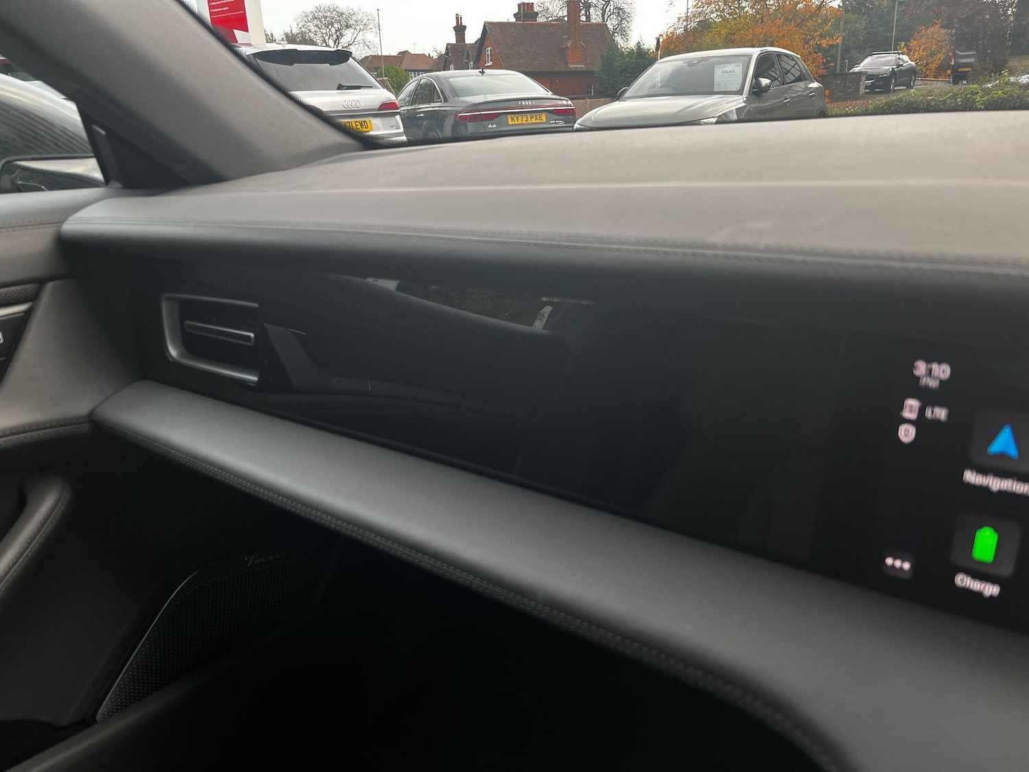 Used Porsche Taycan for sale - 76572975: Photo 21