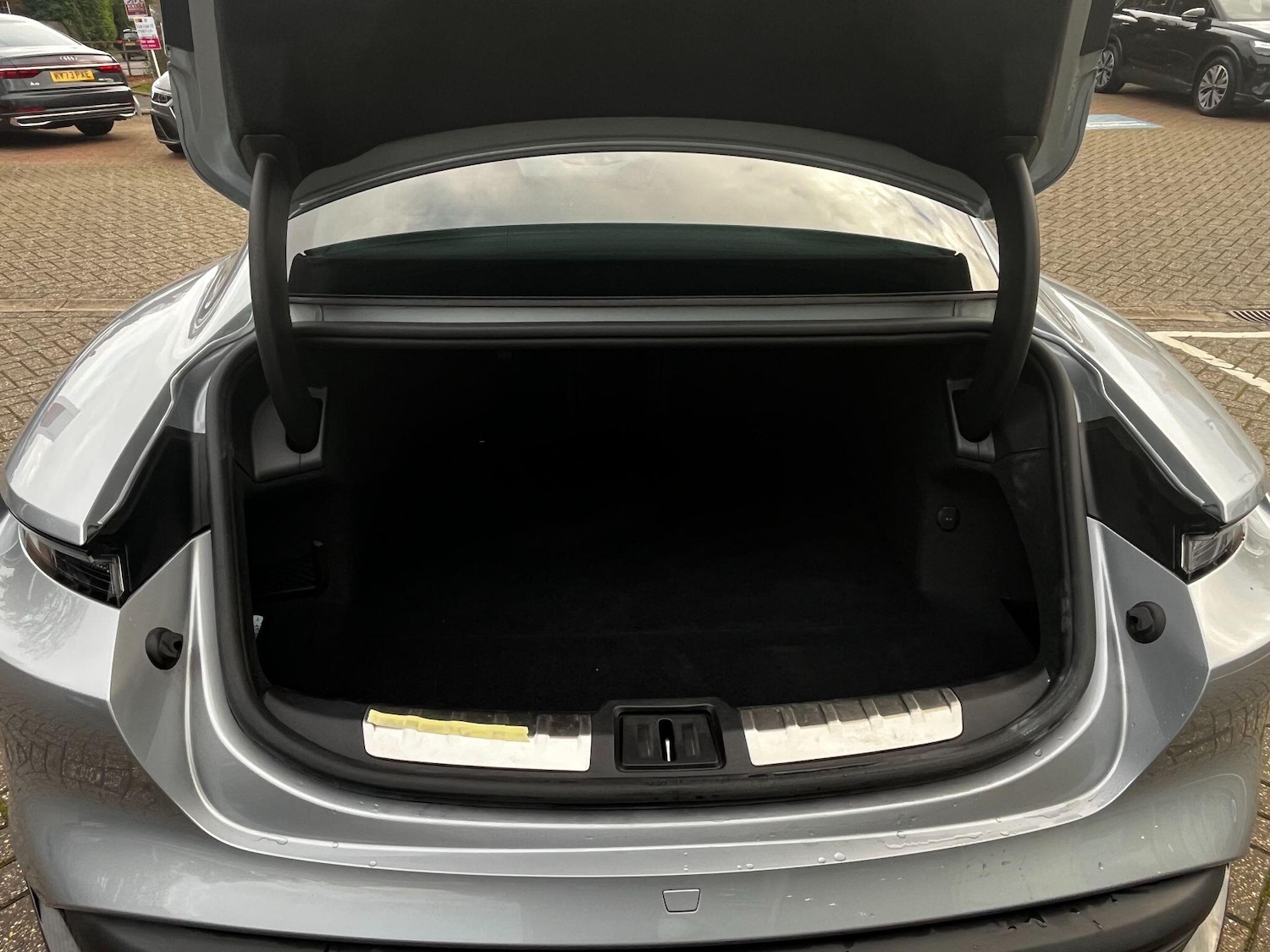 Used Porsche Taycan for sale - 76572975: Photo 31