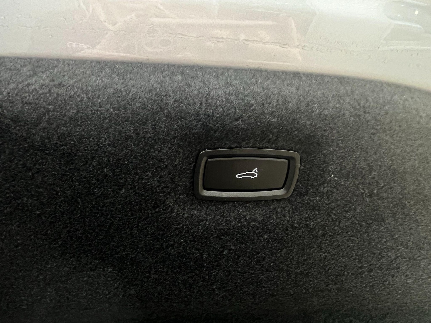 Used Porsche Taycan for sale - 76572975: Photo 32