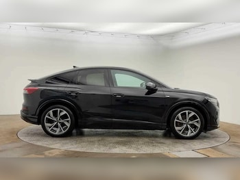 Used Audi Q4 e-tron 2022 for sale - 78676670: Photo