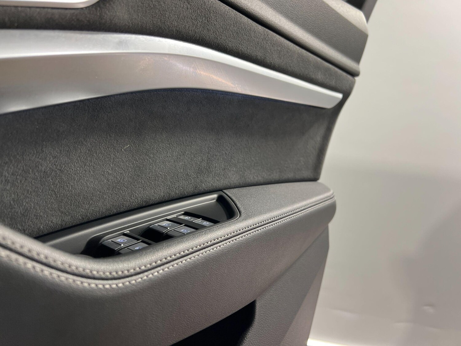 Used Audi e-tron 2023 for sale - 76952464: Photo 24