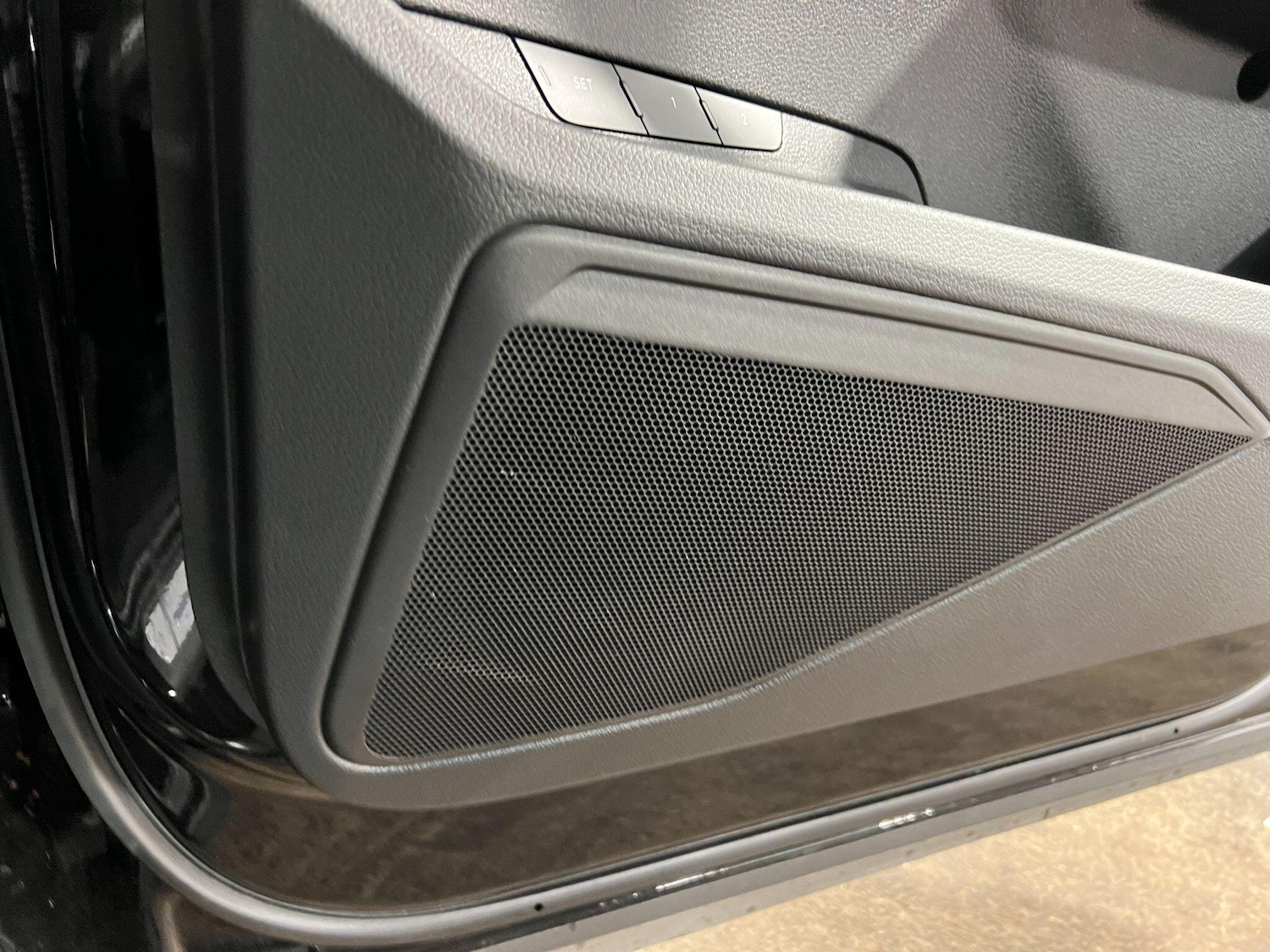 Used Audi e-tron 2023 for sale - 76952464: Photo 25