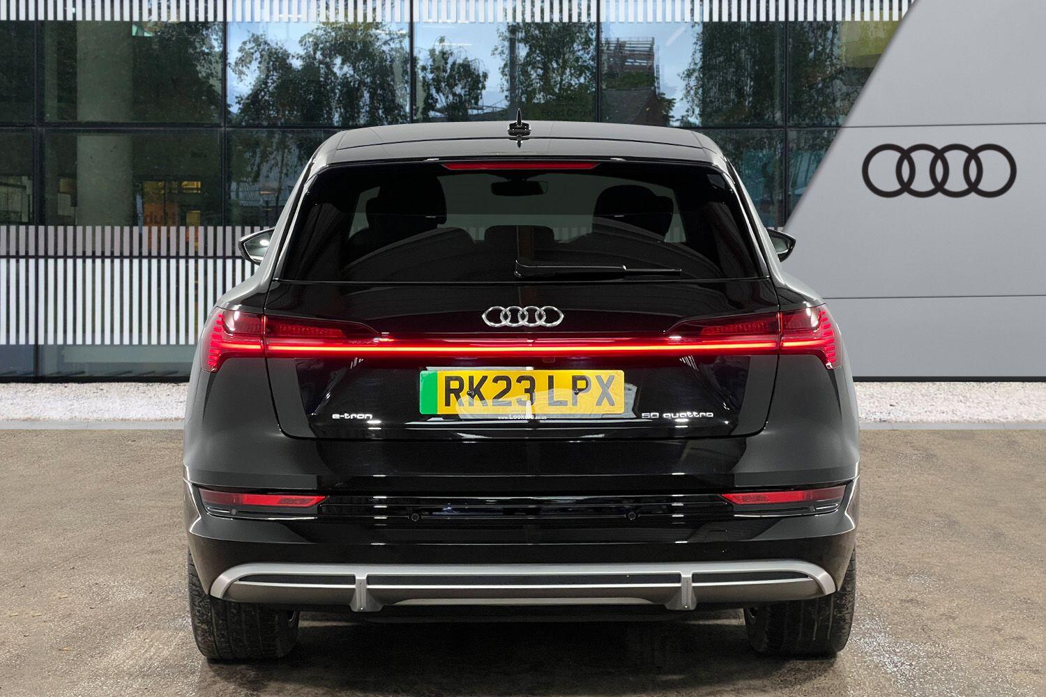 Used Audi e-tron 2023 for sale - 76952464: Photo 8