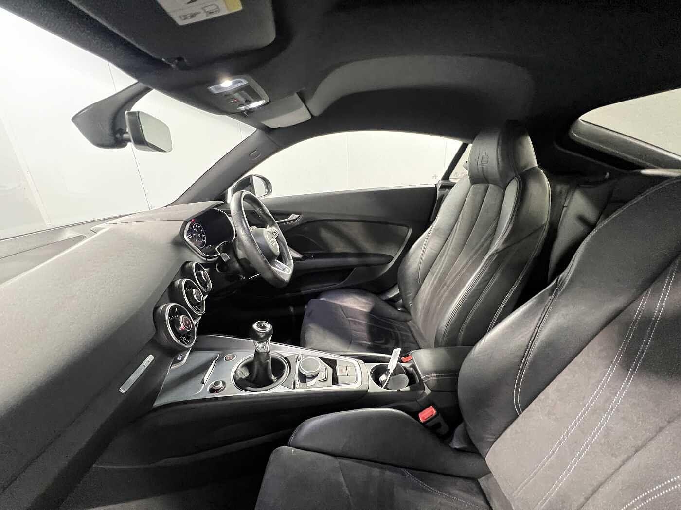 Used Audi TT 2017 for sale - 76388341: Photo 2