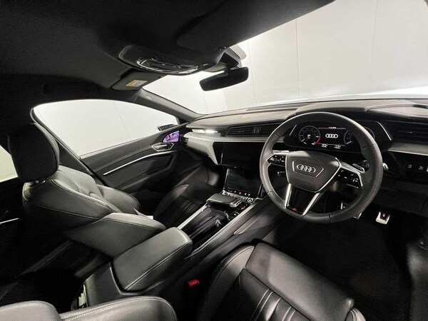 Used Audi Q8 2024 for sale - 75311253: Photo 12