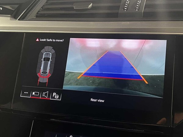 Used Audi Q8 2024 for sale - 75311253: Photo 42