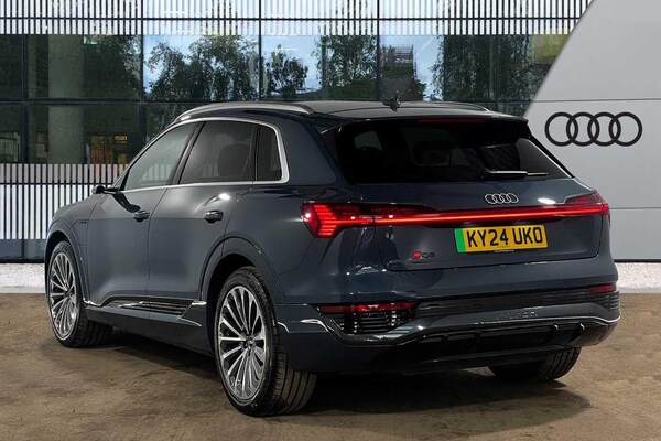 Used Audi Q8 2024 for sale - 75311253: Photo 4