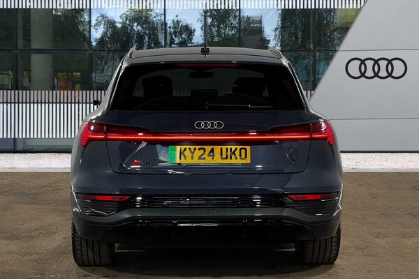 Used Audi Q8 2024 for sale - 75311253: Photo 8