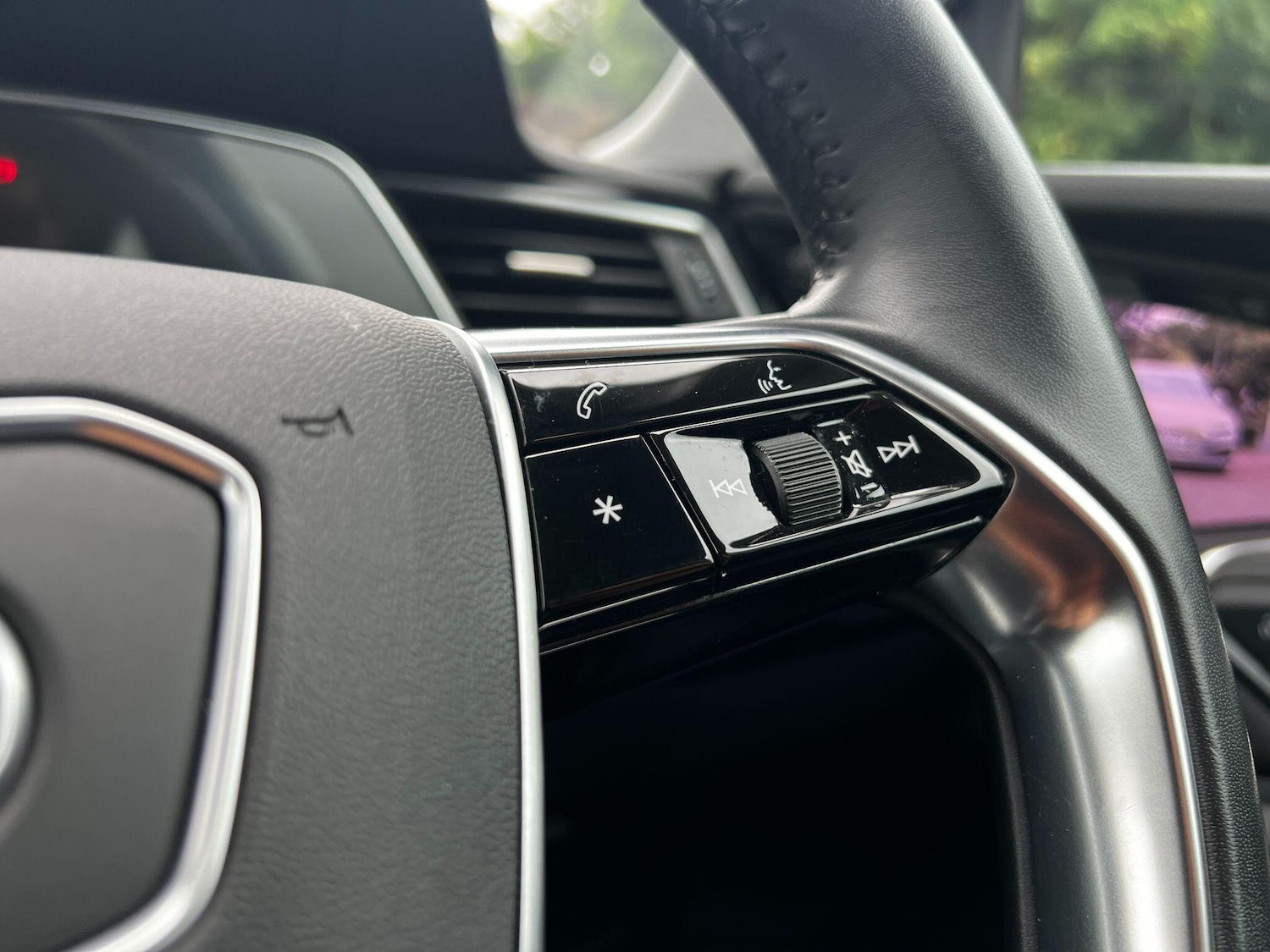 Used Audi e-tron 2020 for sale - 77586013: Photo 61