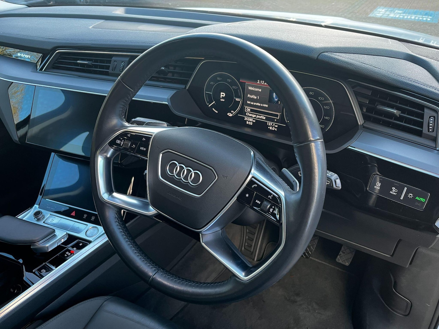 Used Audi e-tron 2020 for sale - 77586013: Photo 86