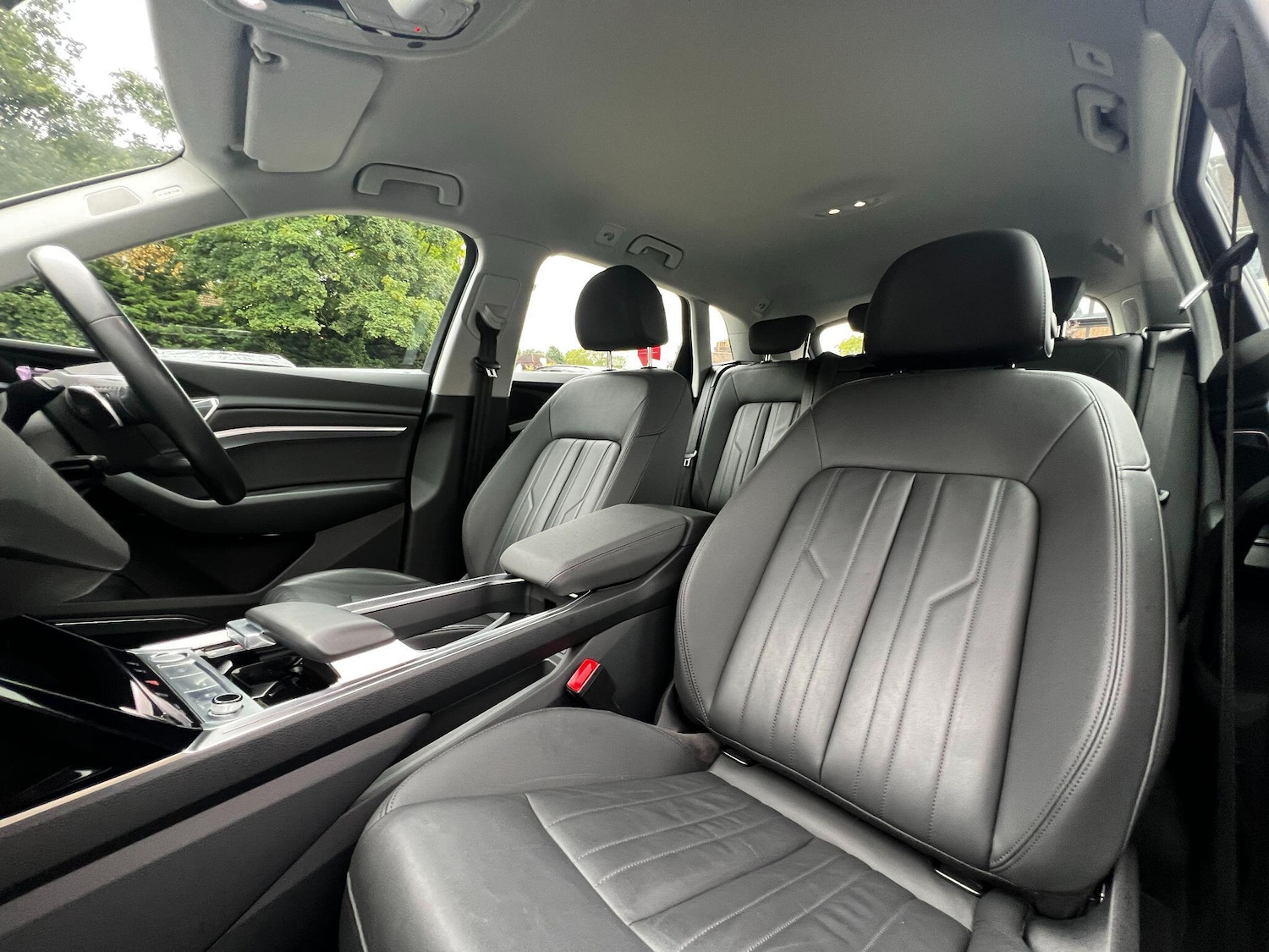 Used Audi e-tron 2020 for sale - 77586013: Photo 91