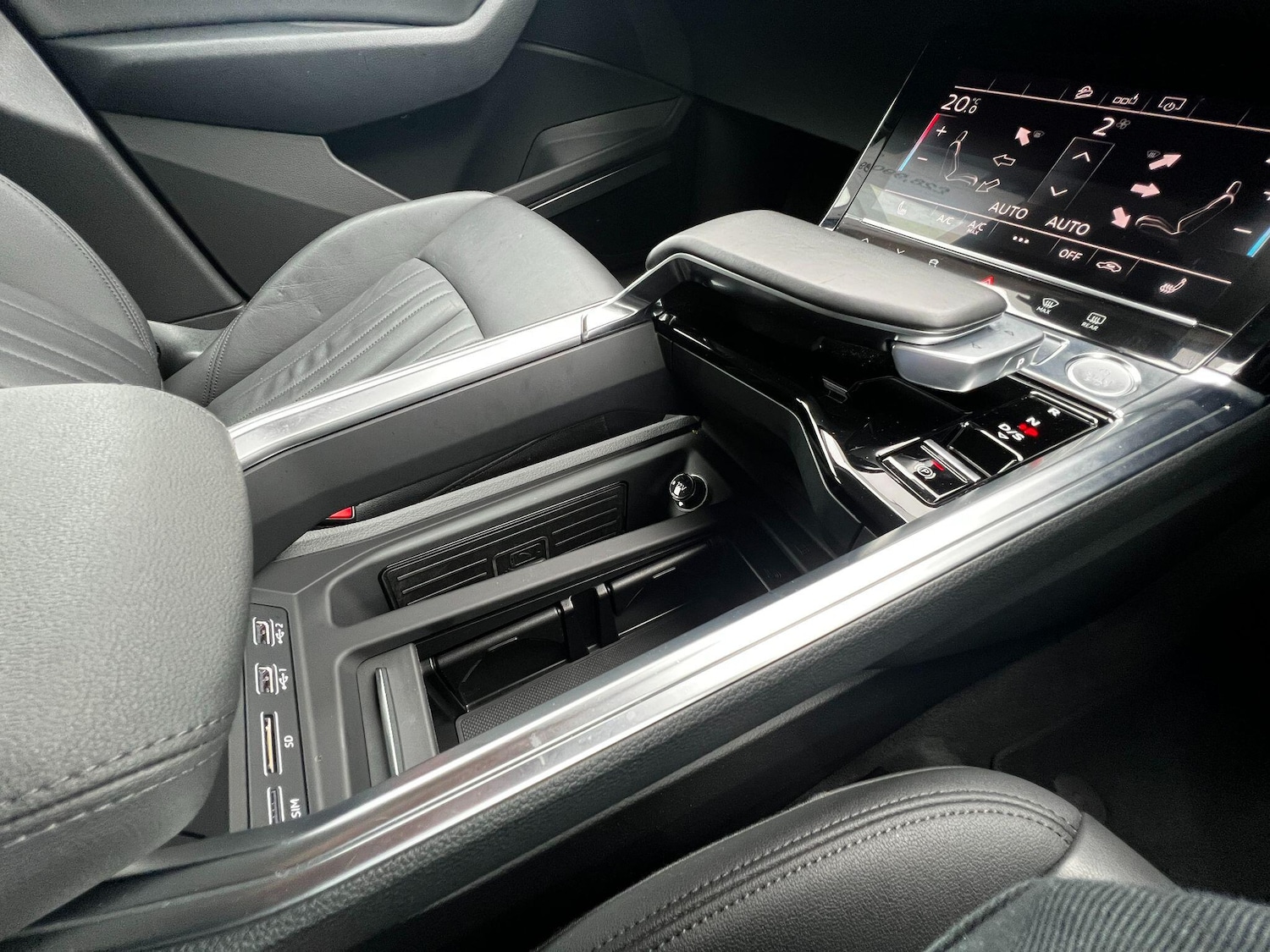 Used Audi e-tron 2020 for sale - 77586013: Photo 92