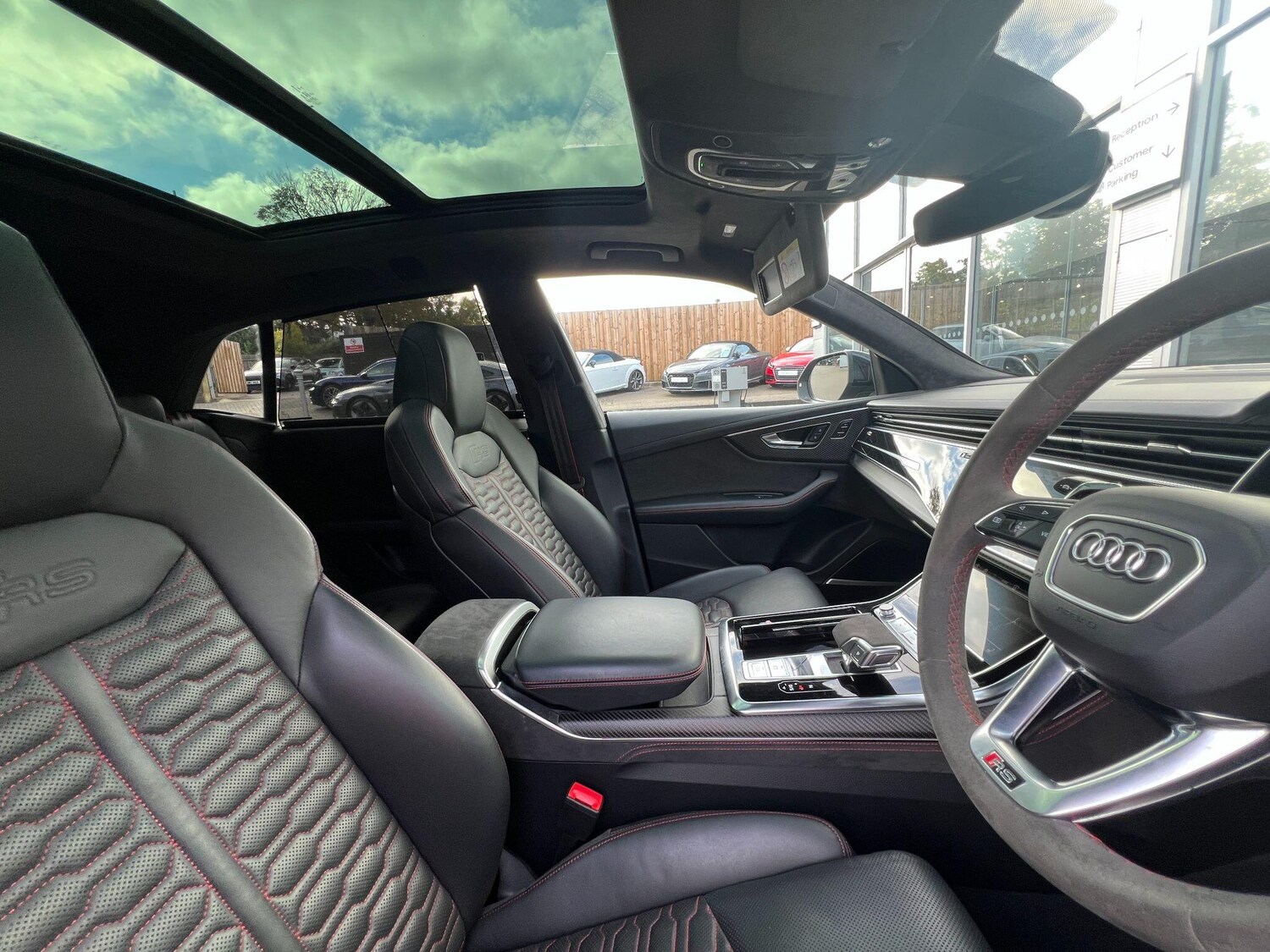 Used Audi RS Q8 2022 for sale - 76137559: Photo 11