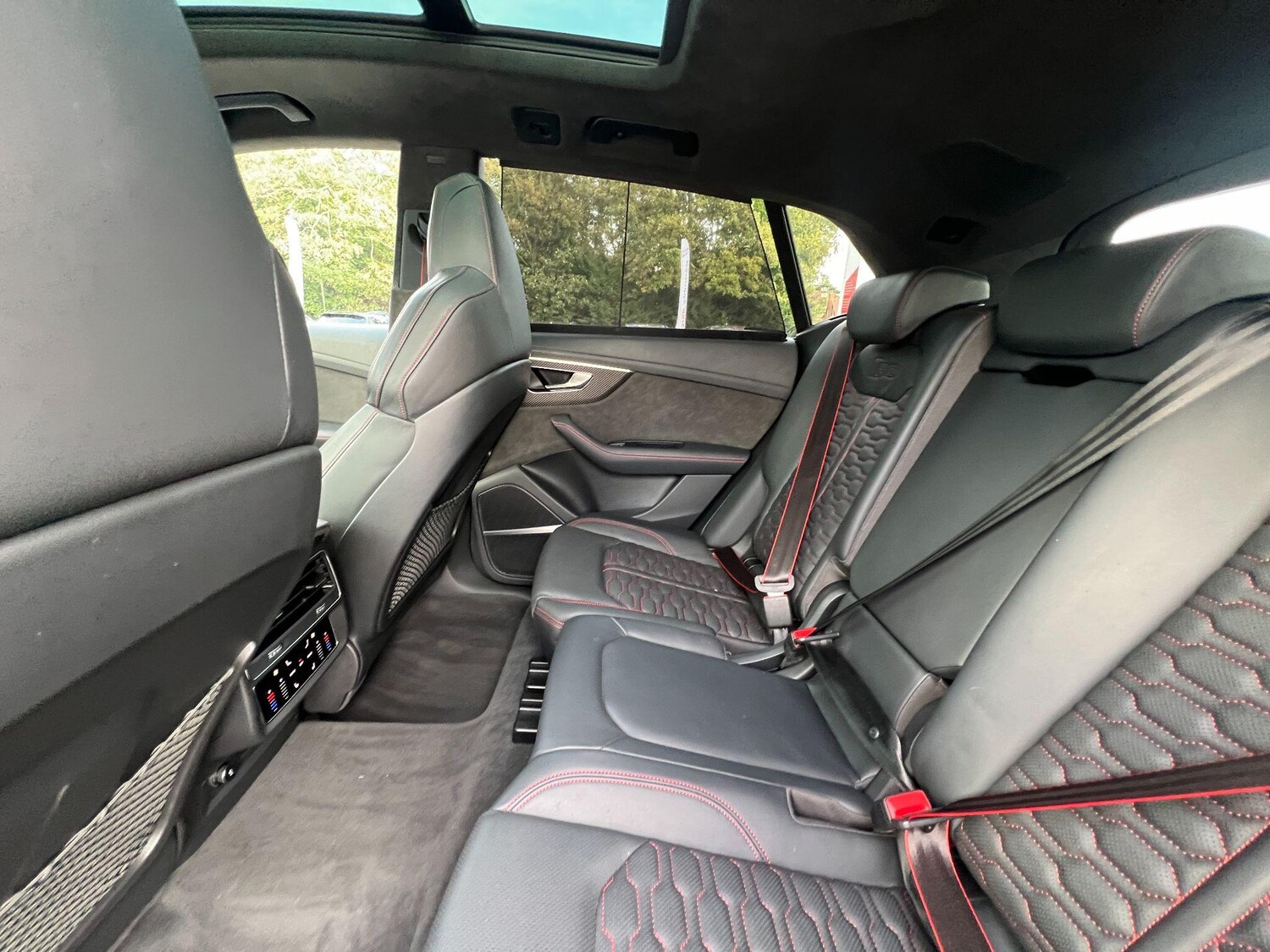 Used Audi RS Q8 2022 for sale - 76137559: Photo 19