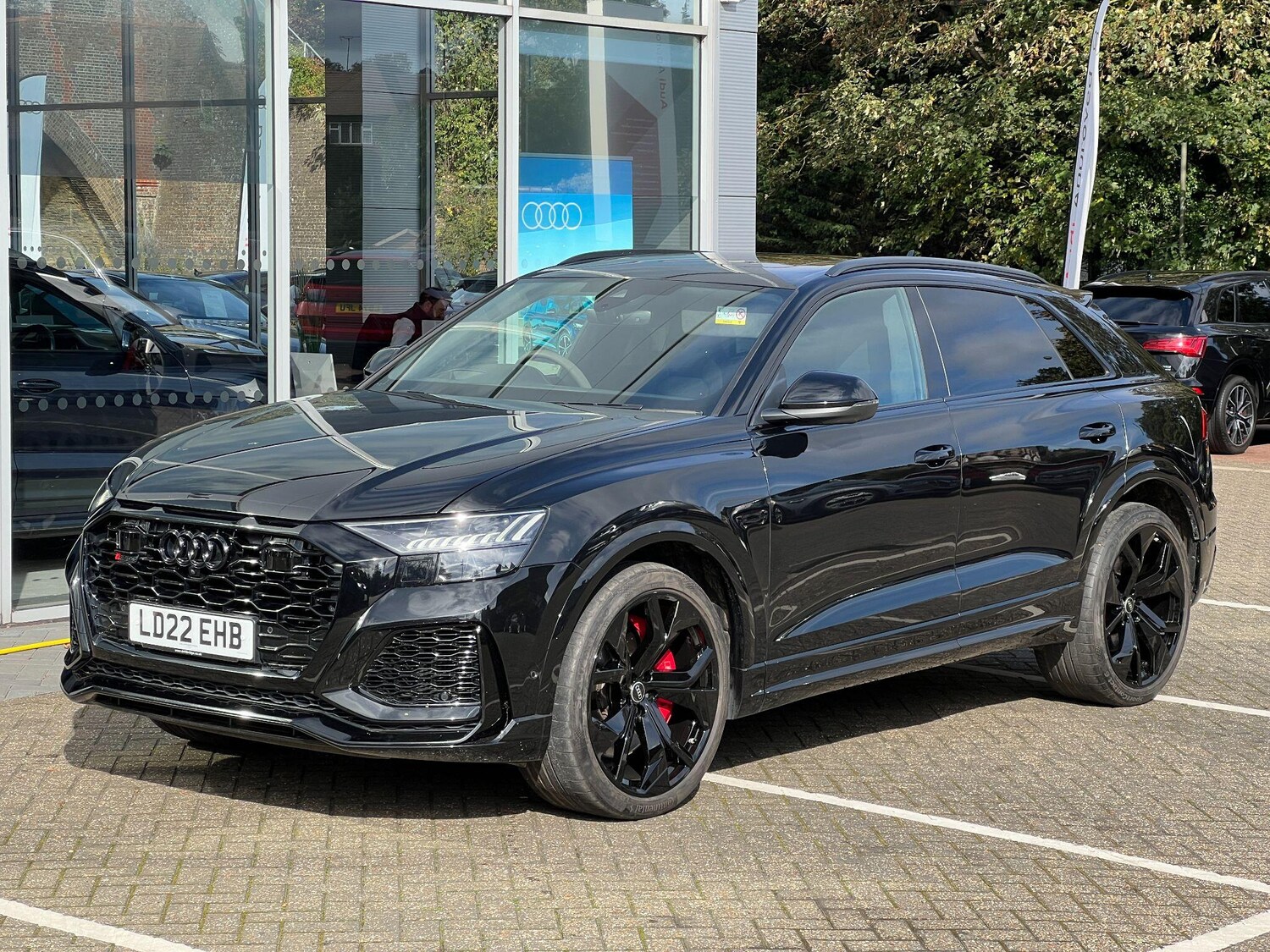 Used Audi RS Q8 2022 for sale - 76137559: Photo 3