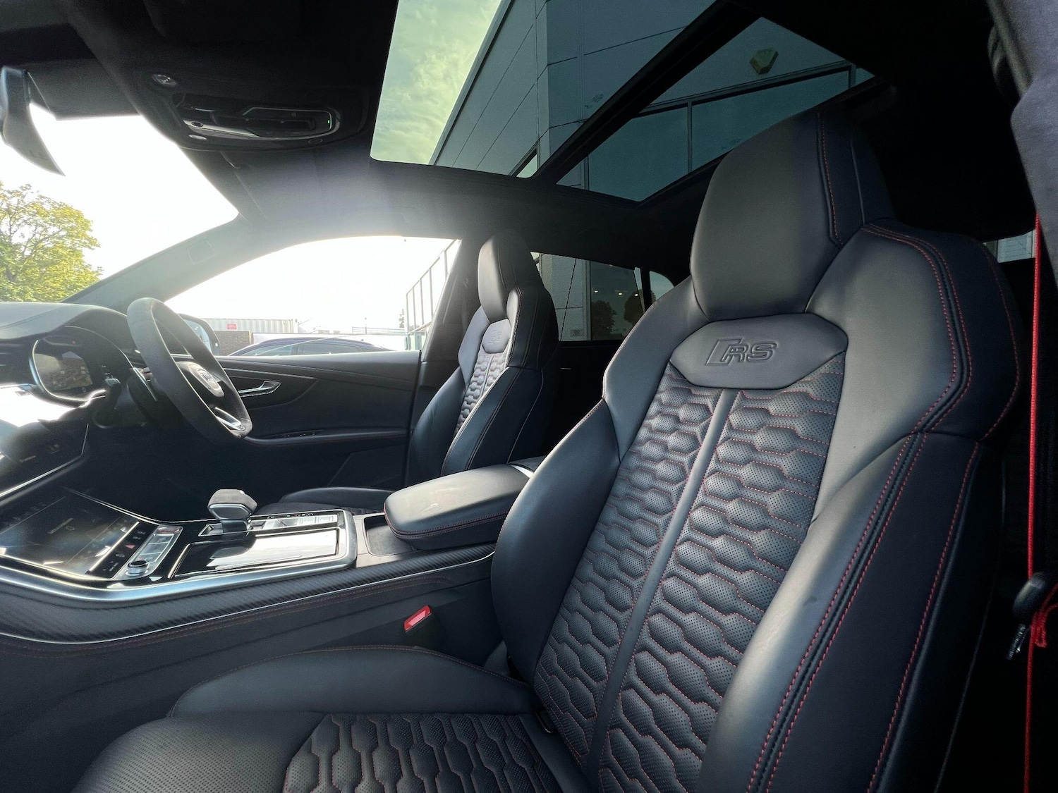 Used Audi RS Q8 2022 for sale - 76137559: Photo 45