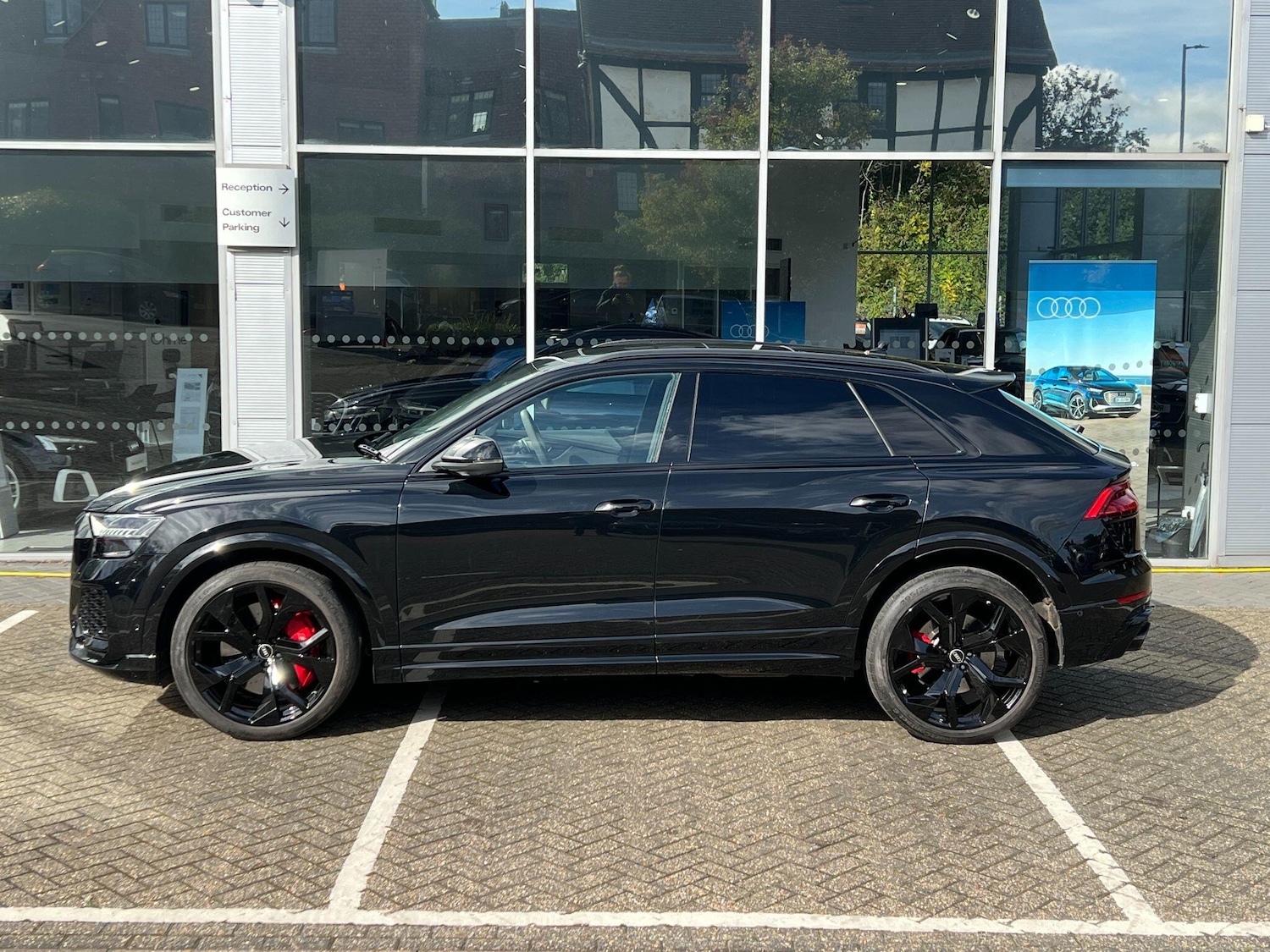 Used Audi RS Q8 2022 for sale - 76137559: Photo 8