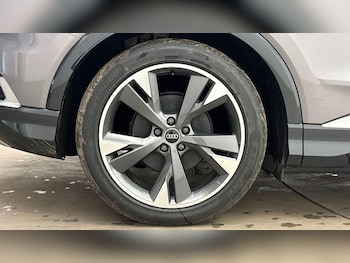 Used Audi Q4 e-tron 2022 for sale - 79609494: Photo