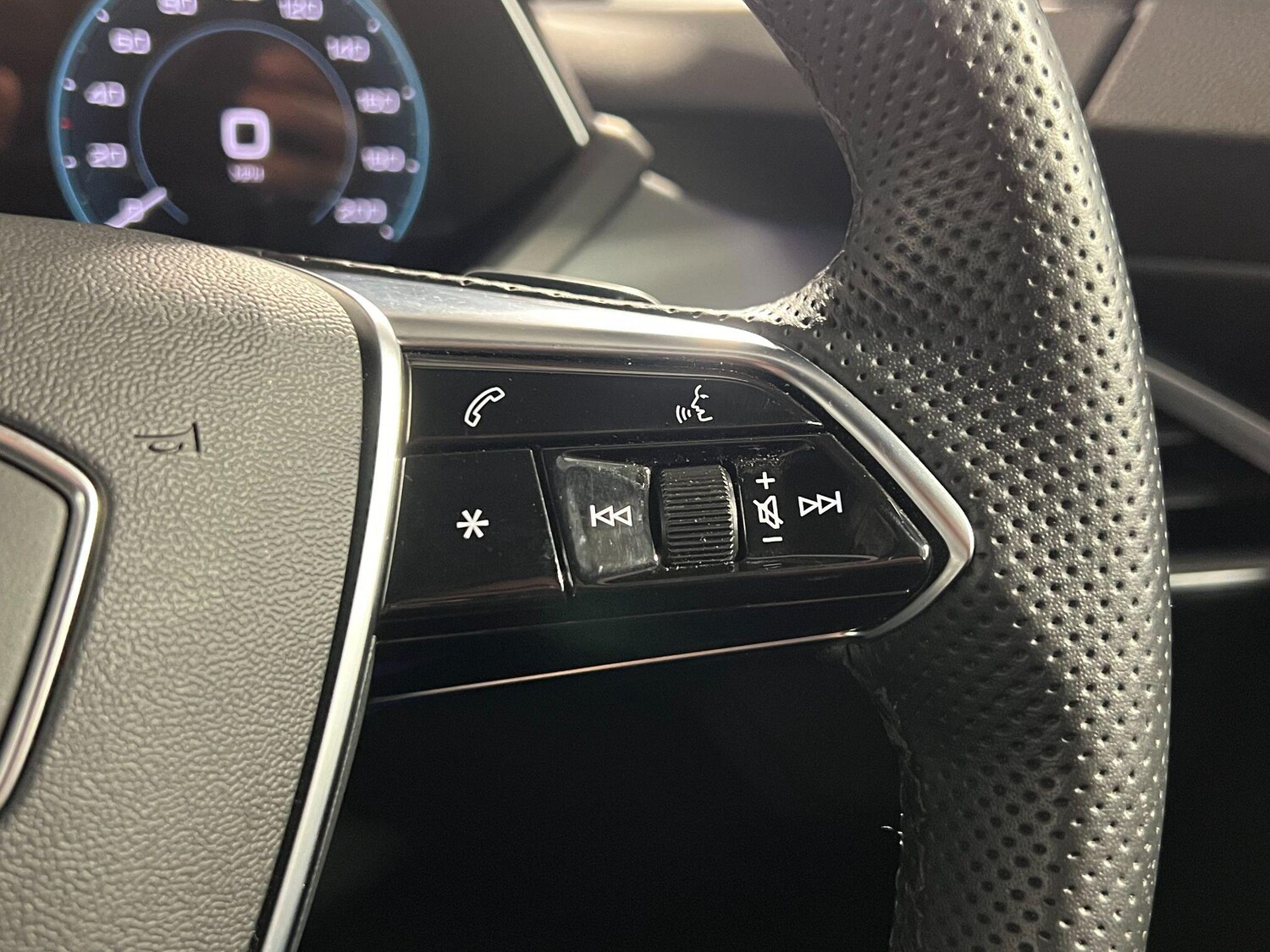 Used Audi e-tron GT 2023 for sale - 77238559: Photo 27