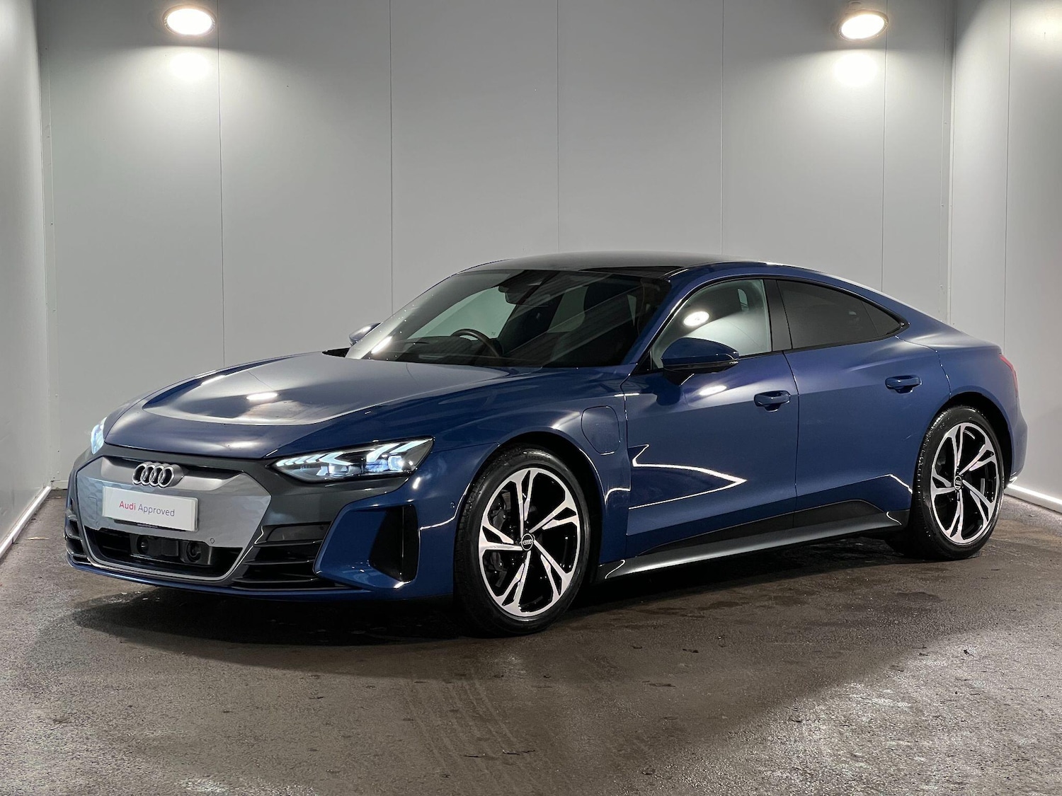 Used Audi e-tron GT 2023 for sale - 77238559: Photo 3