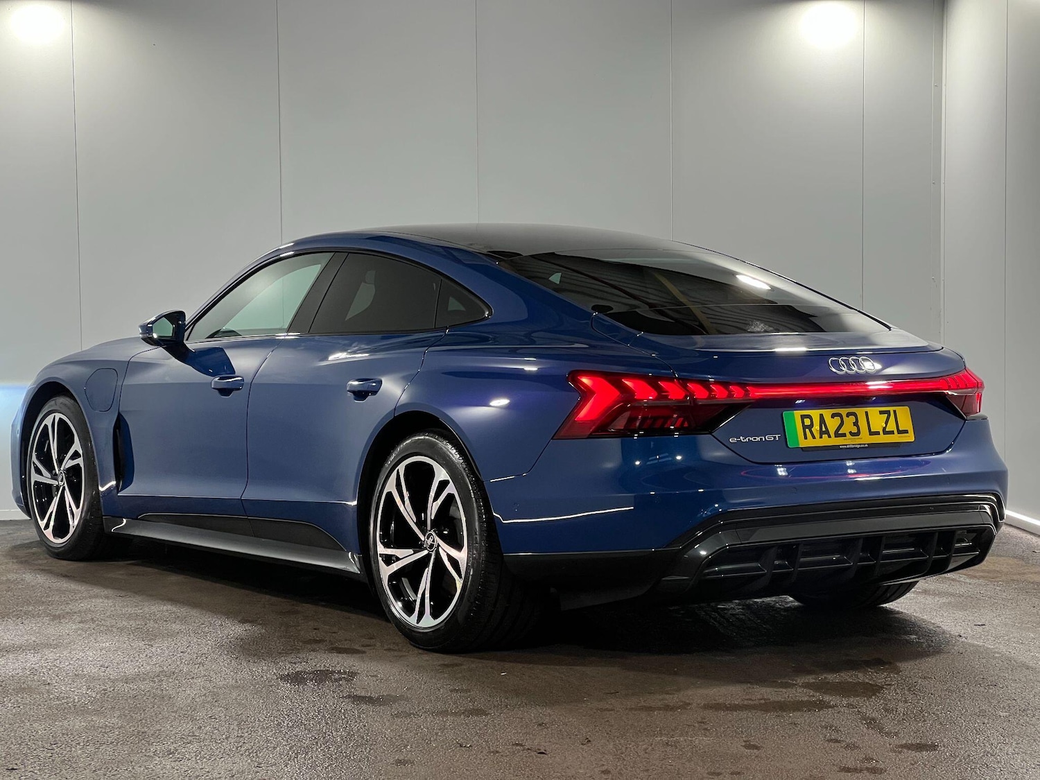 Used Audi e-tron GT 2023 for sale - 77238559: Photo 6