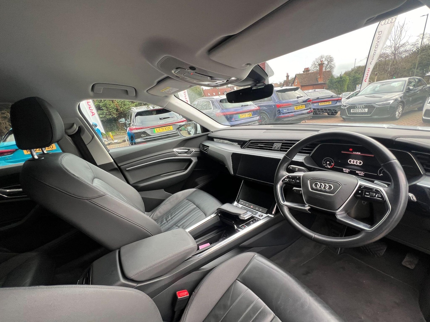 Used Audi e-tron 2021 for sale - 77425642: Photo 10