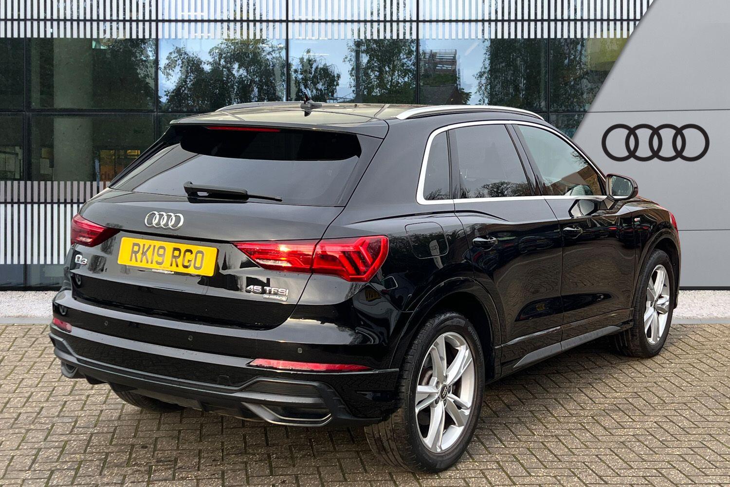 Used Audi Q3 2019 for sale - 76976490: Photo 3