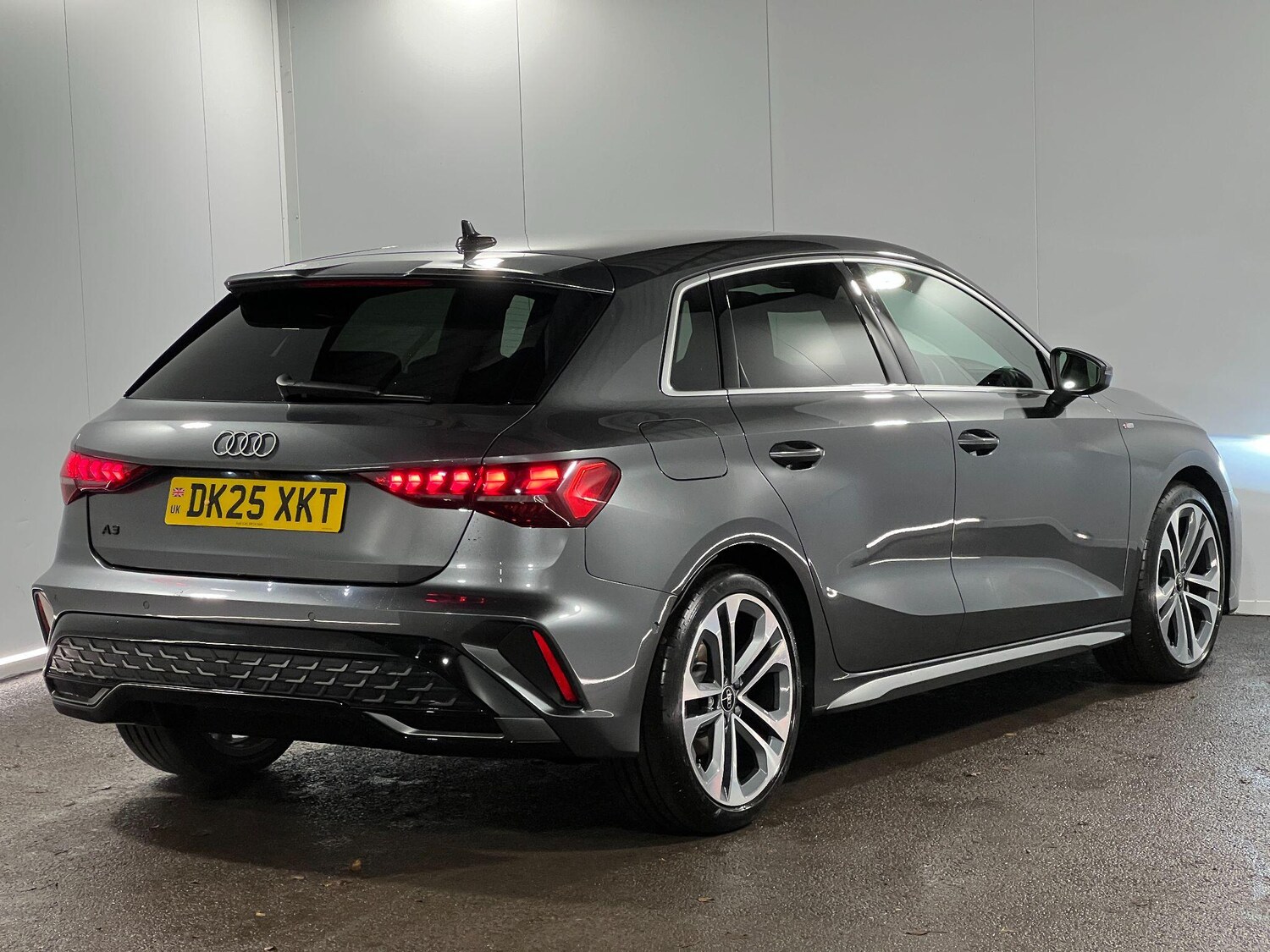 Used Audi A3 2025 for sale - 76572085: Photo 4