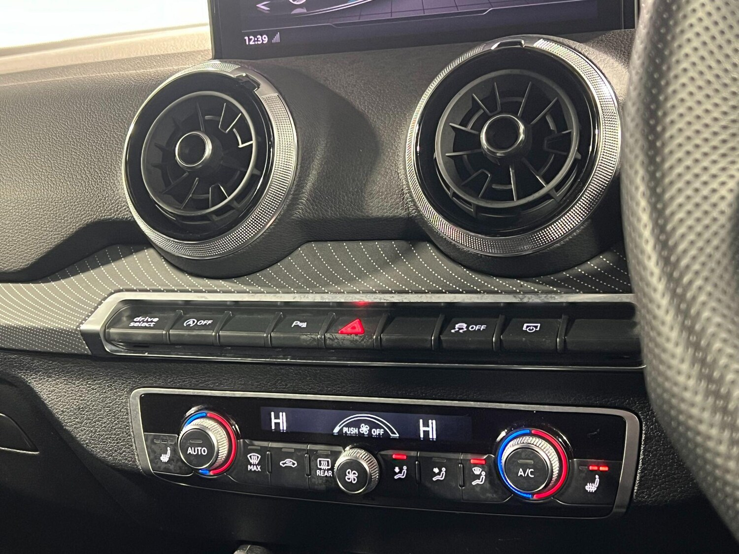 Used Audi Q2 for sale - 77892170: Photo 37