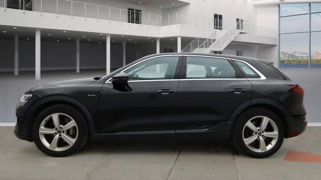 Used Audi e-tron 2021 for sale - 77215639: Photo 6