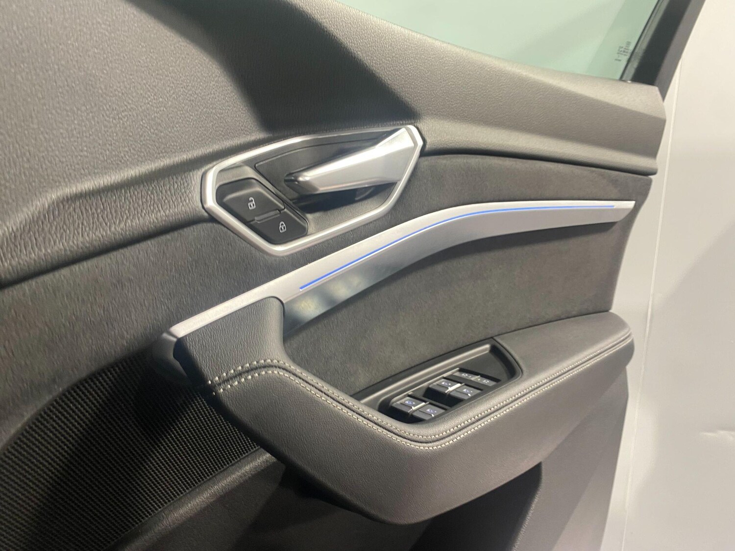 Used Audi e-tron 2021 for sale - 76522498: Photo 12