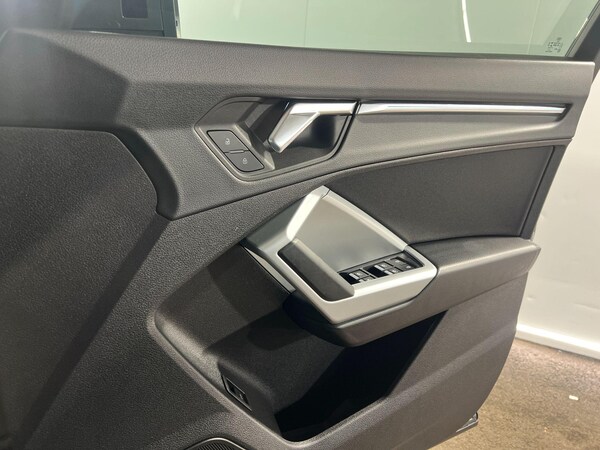 Used Audi Q3 2020 for sale - 76239986: Photo 23