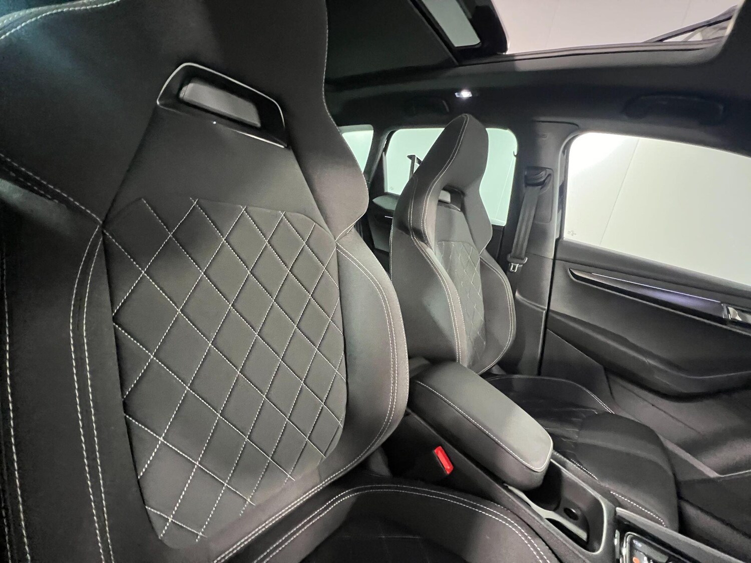 Used Skoda Karoq 2025 for sale - 76976802: Photo 12