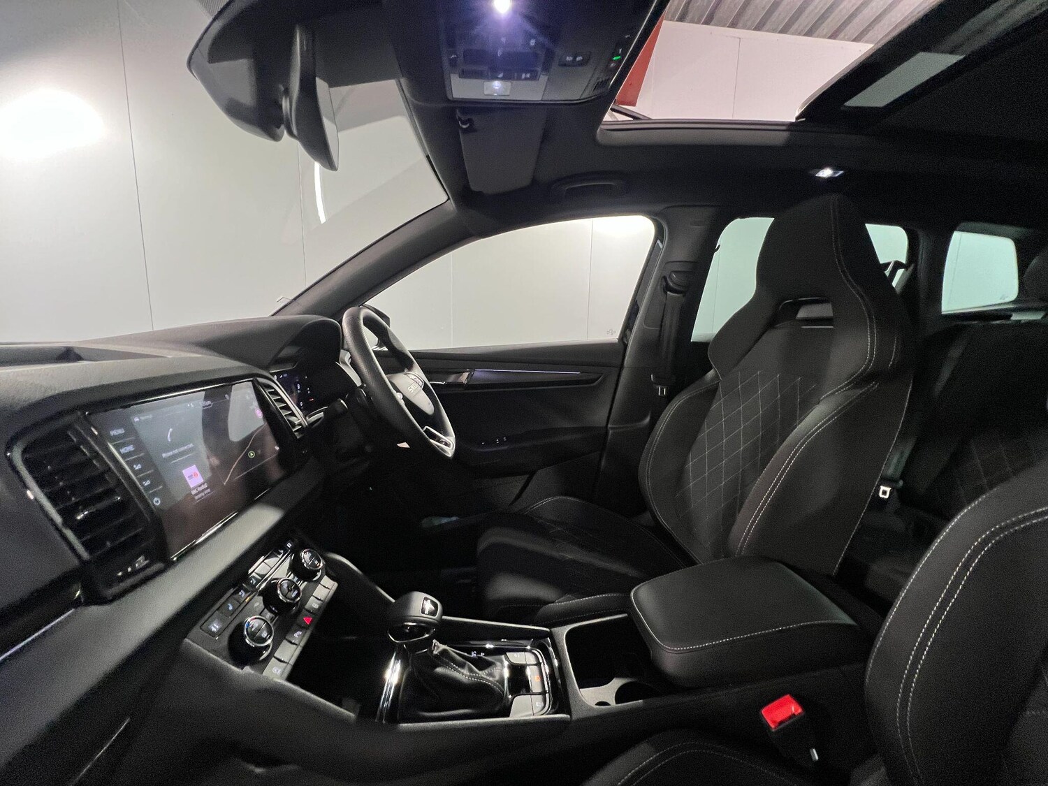 Used Skoda Karoq 2025 for sale - 76976802: Photo 20