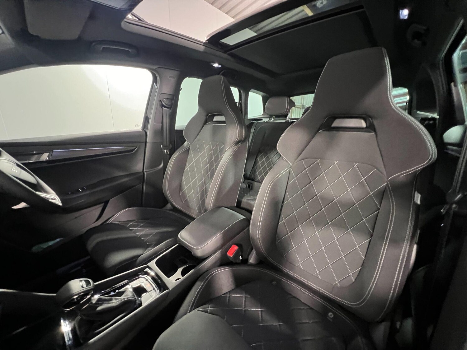 Used Skoda Karoq 2025 for sale - 76976802: Photo 21