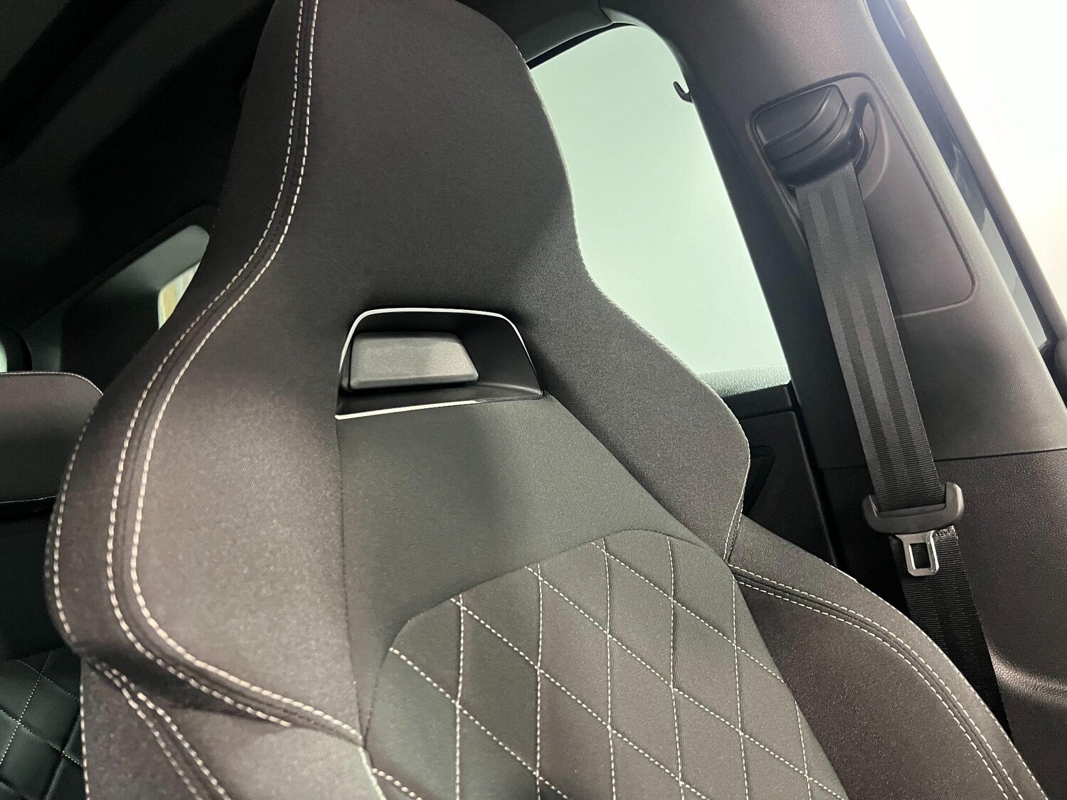 Used Skoda Karoq 2025 for sale - 76976802: Photo 34