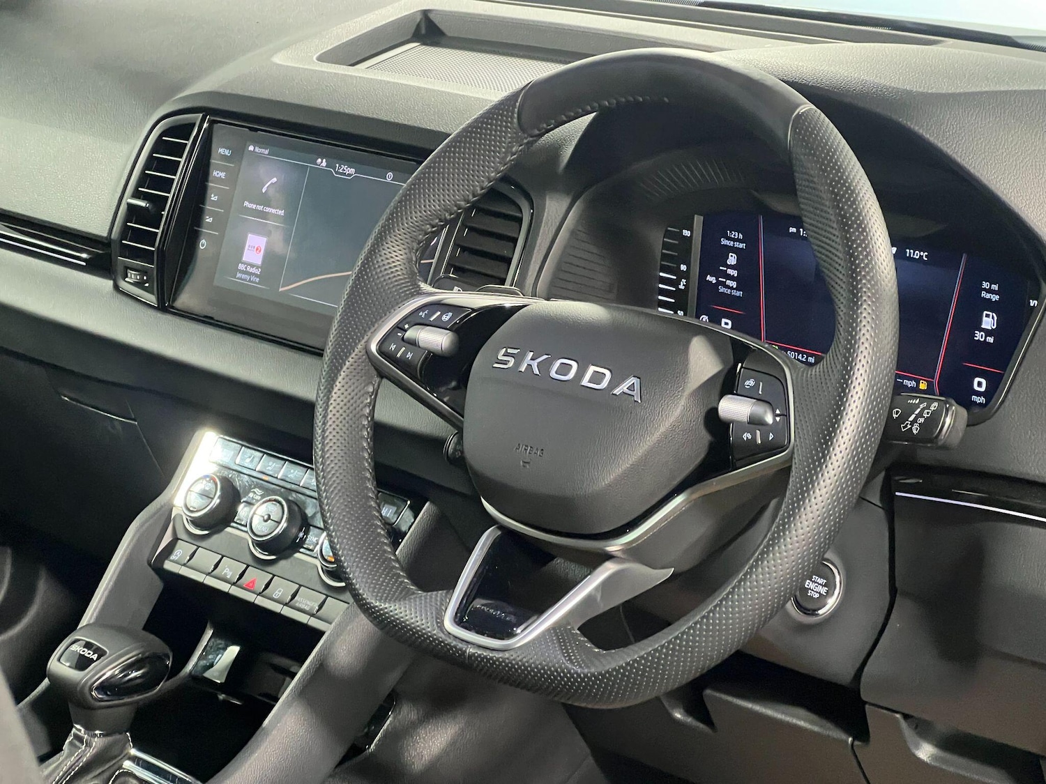 Used Skoda Karoq 2025 for sale - 76976802: Photo 9