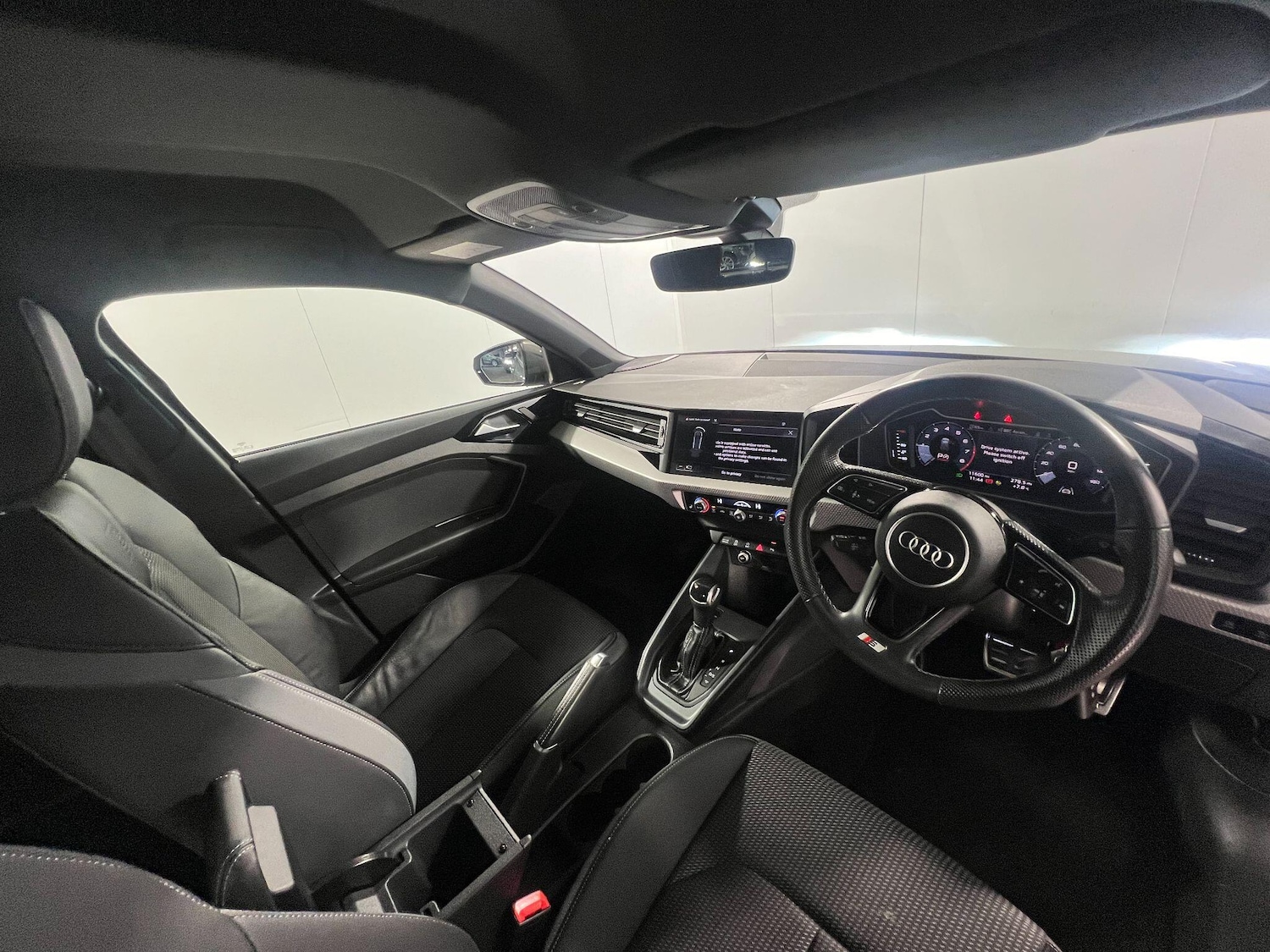 Used Audi A1 2023 for sale - 77456244: Photo 4