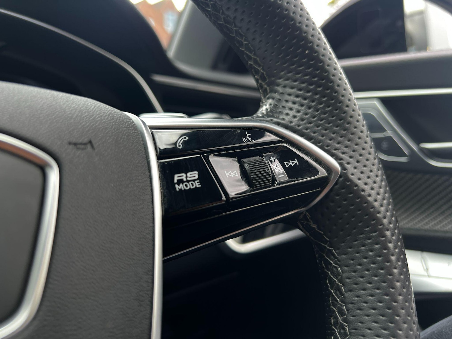 Used Audi RS6 2021 for sale - 77550639: Photo 32