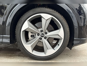 Used Audi Q4 e-tron 2025 for sale - 79521369: Photo