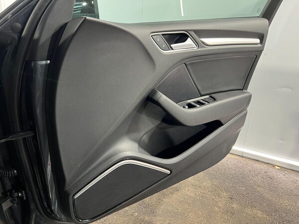 Used Audi A3 2018 for sale - 76179316: Photo 61