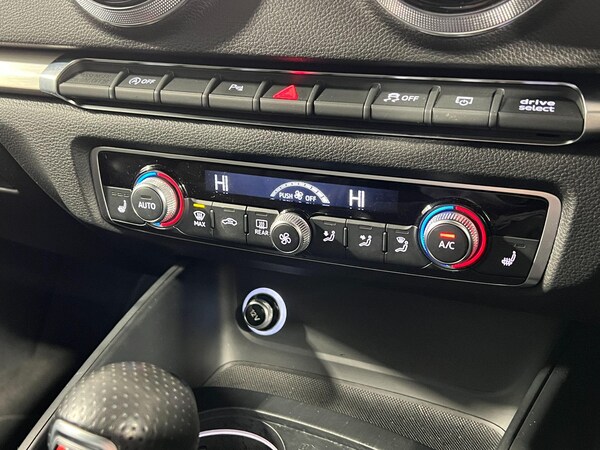 Used Audi A3 2018 for sale - 76179316: Photo 72