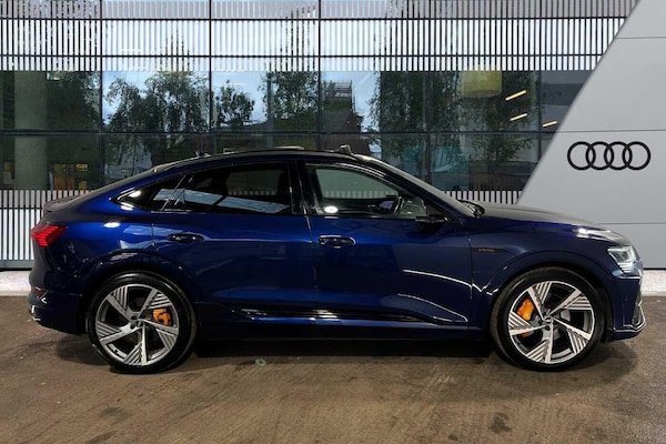 Used Audi e-tron 2022 for sale - 75600617: Photo 4