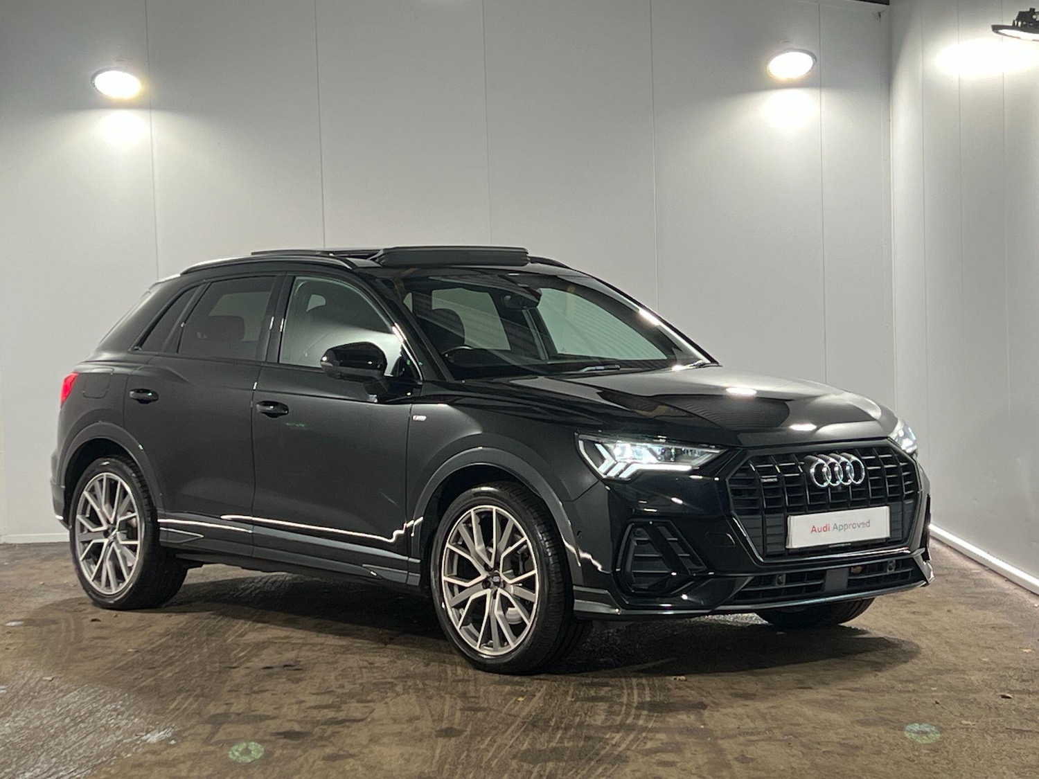 Used Audi Q3 2019 for sale - 76408636: Photo 1