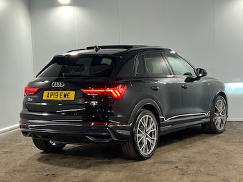Used Audi Q3 2019 for sale - 76408636: Photo